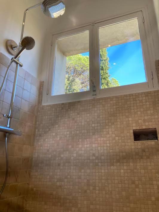 Alojamento de Acomodação e Pequeno-almoço La Viste - Spa-jacuzzi - Massage- Sauna - 4 Saisons - Piscine Chauffee Toute L'annee - Heated Pool - 800m Centre *