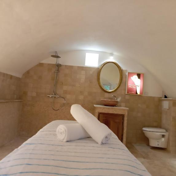 Alojamento de Acomodação e Pequeno-almoço La Viste - Spa-jacuzzi - Massage- Sauna - 4 Saisons - Piscine Chauffee Toute L'annee - Heated Pool - 800m Centre *